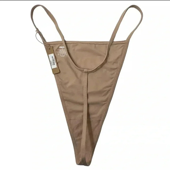SKIMS Fits Everybody T-String Thong Mica XL - Picture 2 of 3